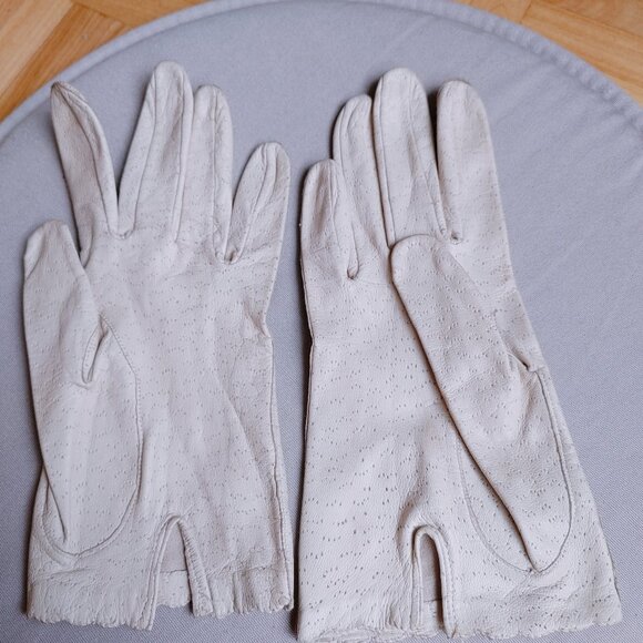 💯% Leather Gloves - Picture 1 of 7